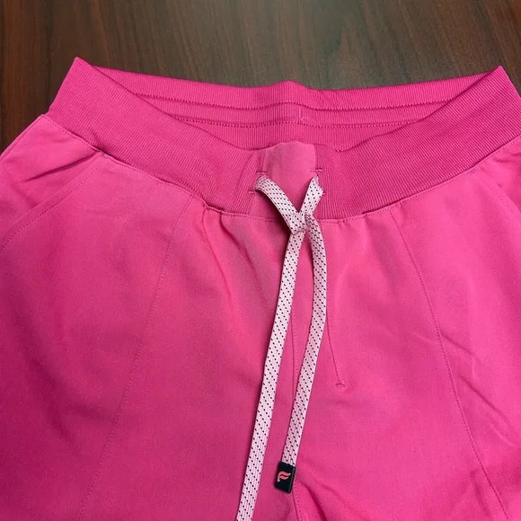 Fabletics Vibrant Pink Activewear Scrub Set - Picture 4 of 9